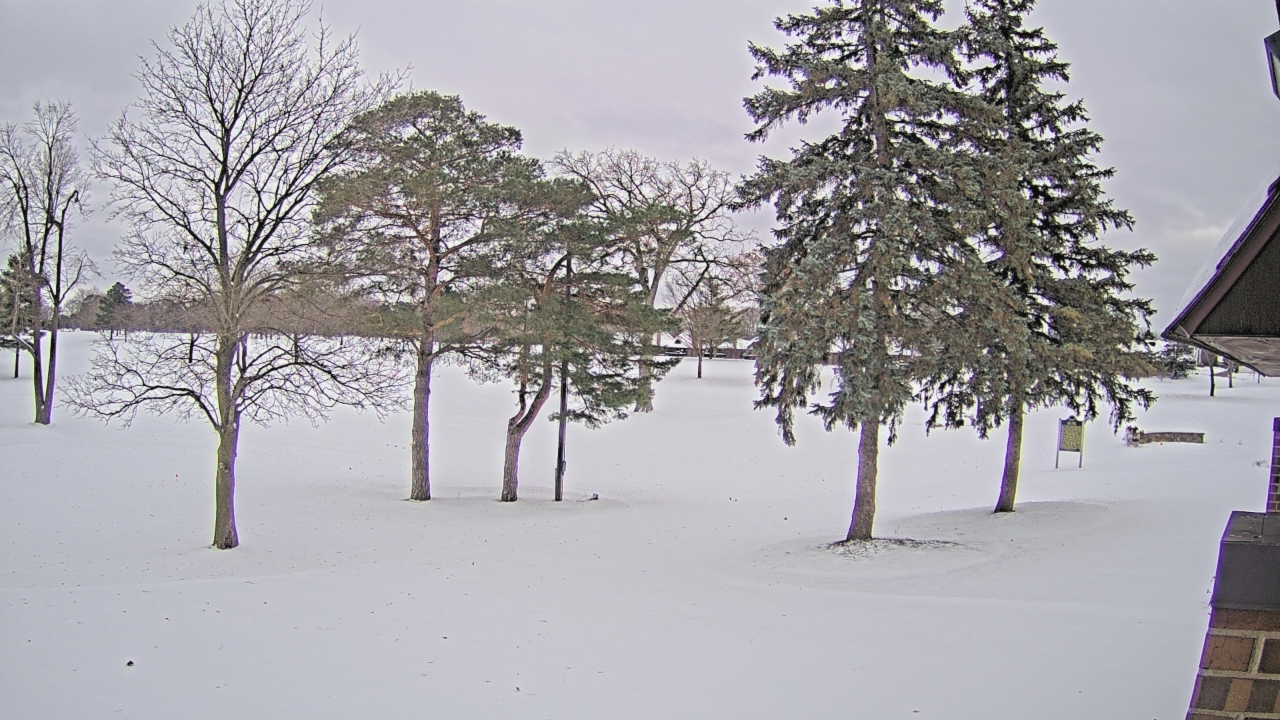 Thumbnail for current weather camera view from Warwick Hills Golf & Country Club in Grand Blanc Township, Michigan
