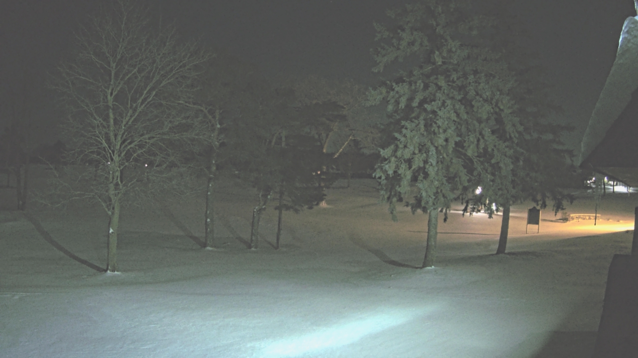 Thumbnail for current weather camera view from Warwick Hills Golf & Country Club in Grand Blanc Township, Michigan