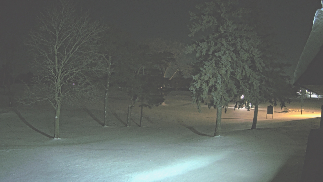 Thumbnail for current weather camera view from Warwick Hills Golf & Country Club in Grand Blanc Township, Michigan