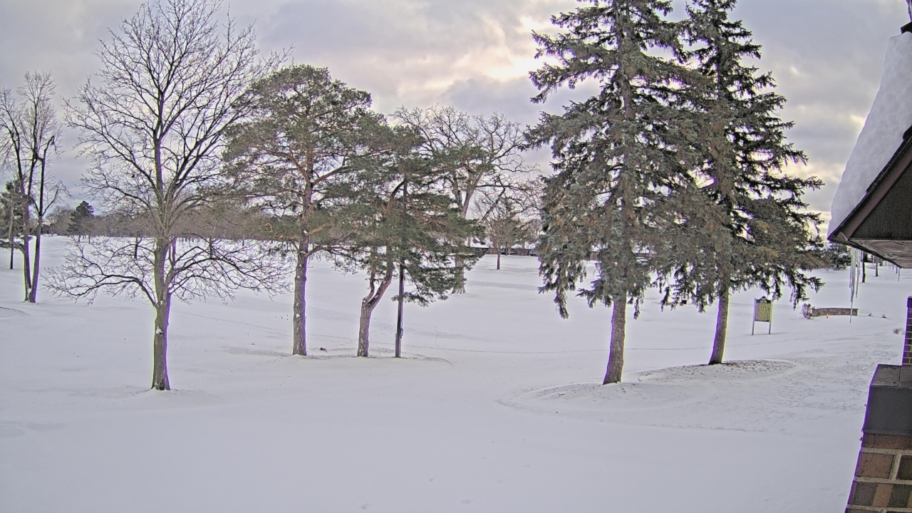 Thumbnail for current weather camera view from Warwick Hills Golf & Country Club in Grand Blanc Township, Michigan