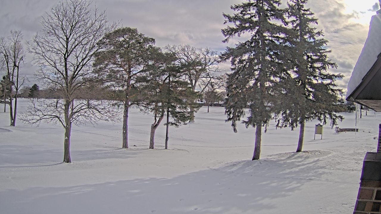 Thumbnail for current weather camera view from Warwick Hills Golf & Country Club in Grand Blanc Township, Michigan