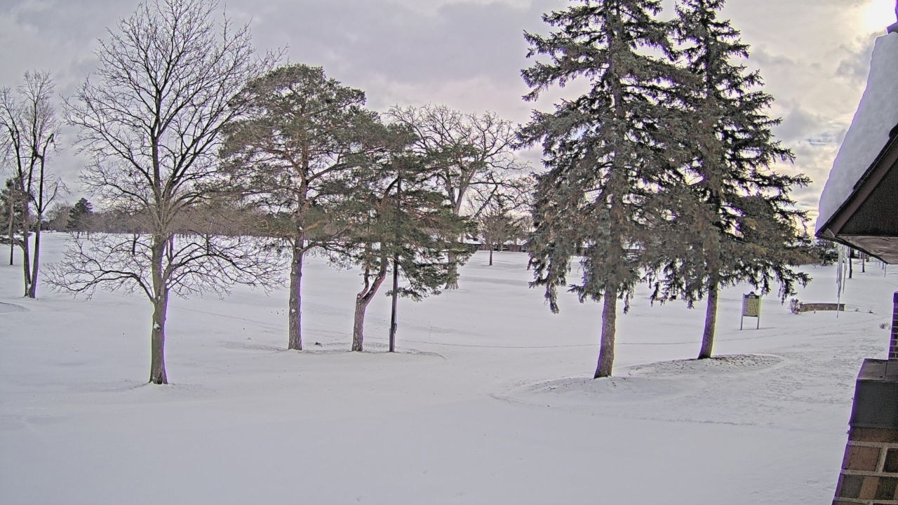 Thumbnail for current weather camera view from Warwick Hills Golf & Country Club in Grand Blanc Township, Michigan
