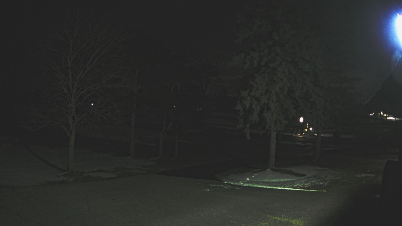 Thumbnail for current weather camera view from Warwick Hills Golf & Country Club in Grand Blanc Township, Michigan