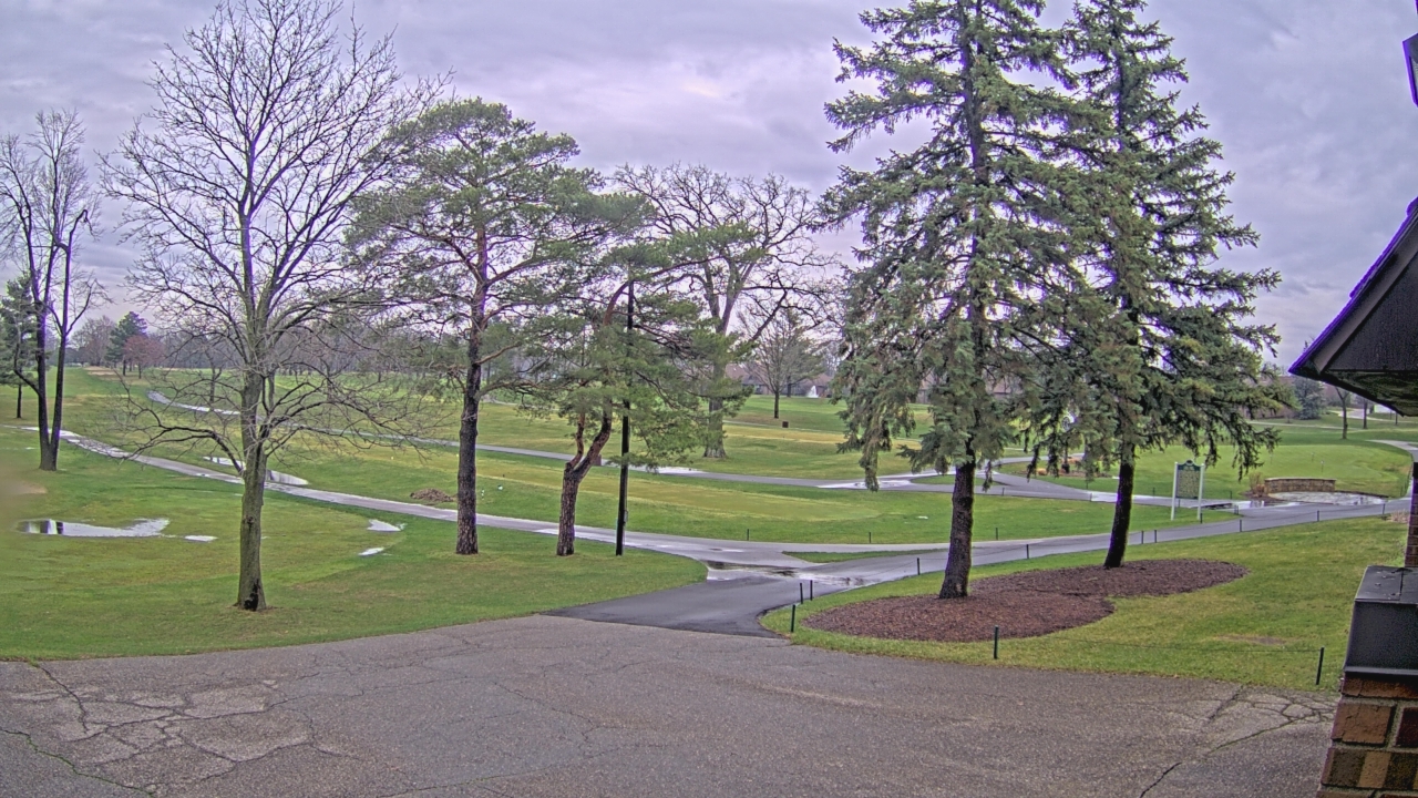 Thumbnail for current weather camera view from Warwick Hills Golf & Country Club in Grand Blanc Township, Michigan