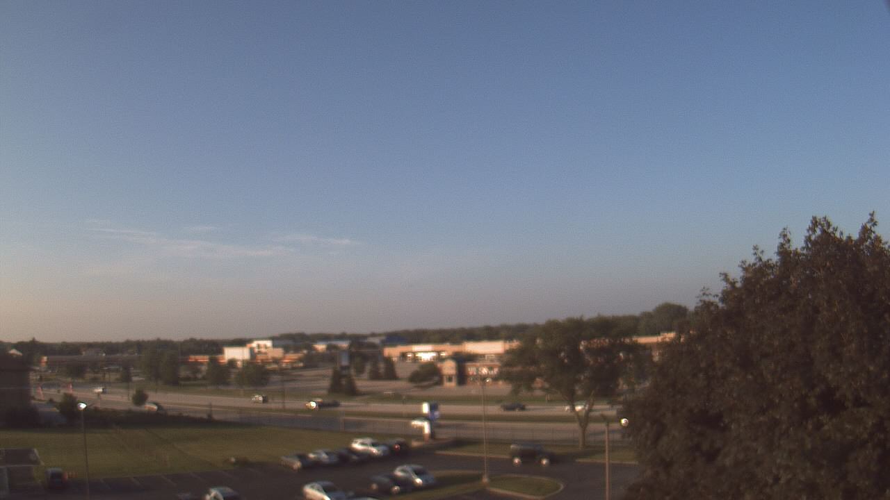 Thumbnail for current weather camera view from WITI-TV in Brown Deer, Wisconsin