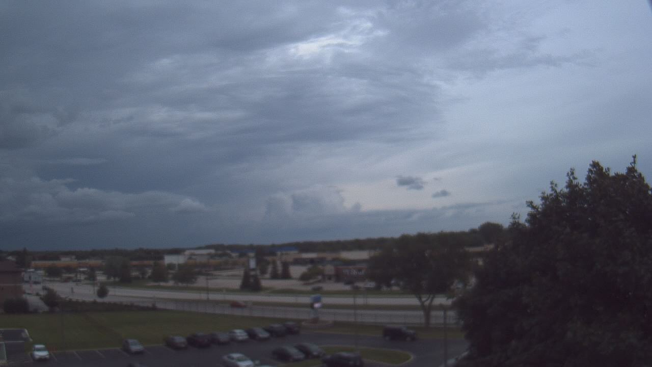 Thumbnail for current weather camera view from WITI-TV in Brown Deer, Wisconsin
