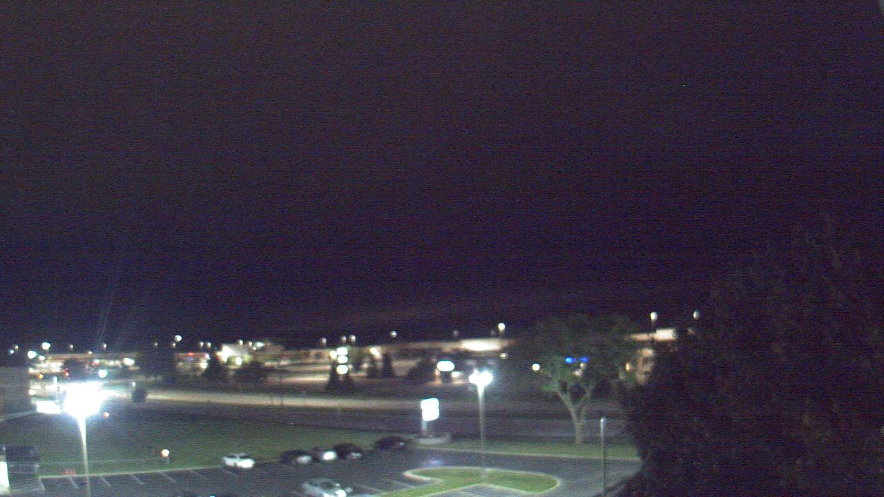 Thumbnail for current weather camera view from WITI-TV in Brown Deer, Wisconsin