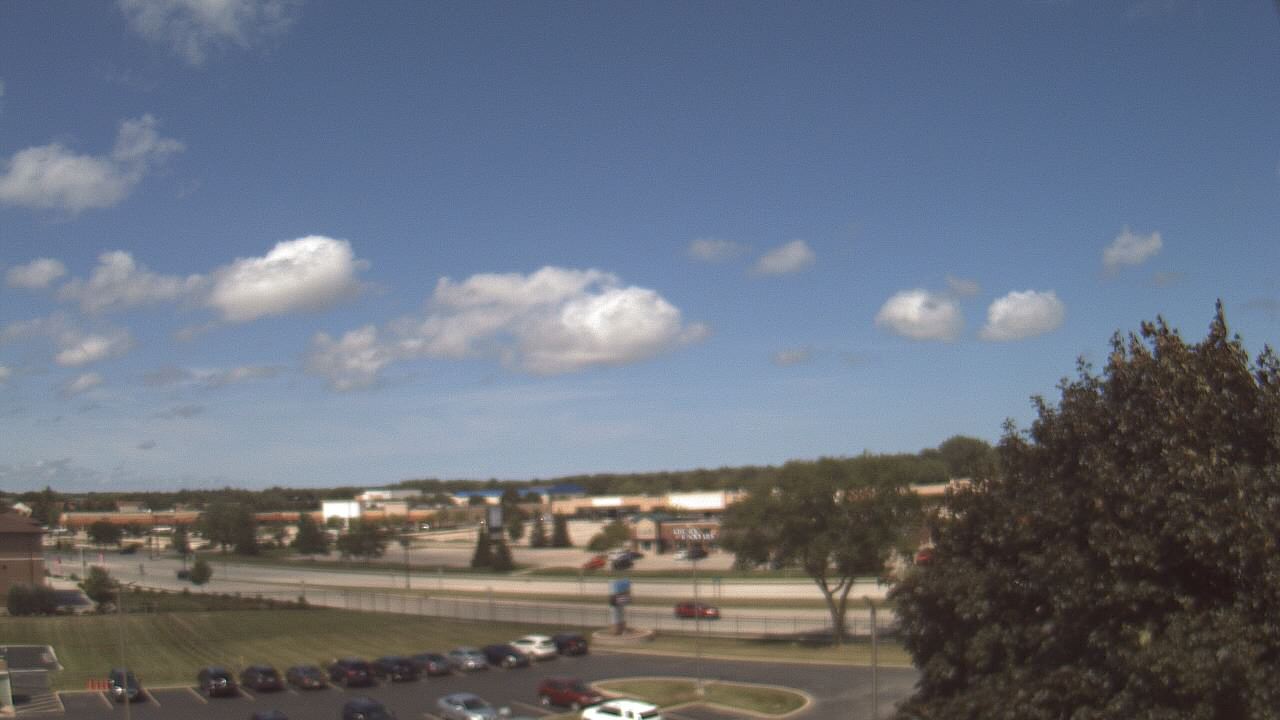 Thumbnail for current weather camera view from WITI-TV in Brown Deer, Wisconsin