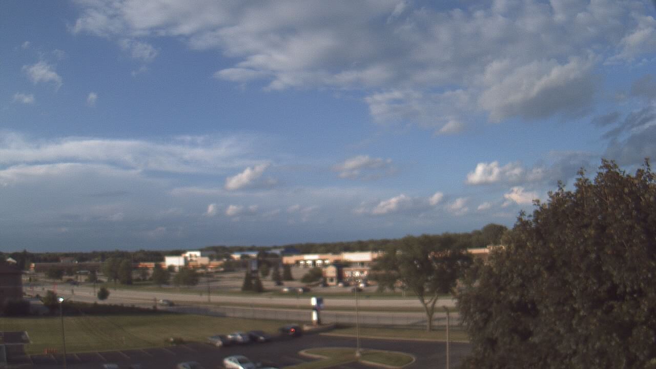 Thumbnail for current weather camera view from WITI-TV in Brown Deer, Wisconsin