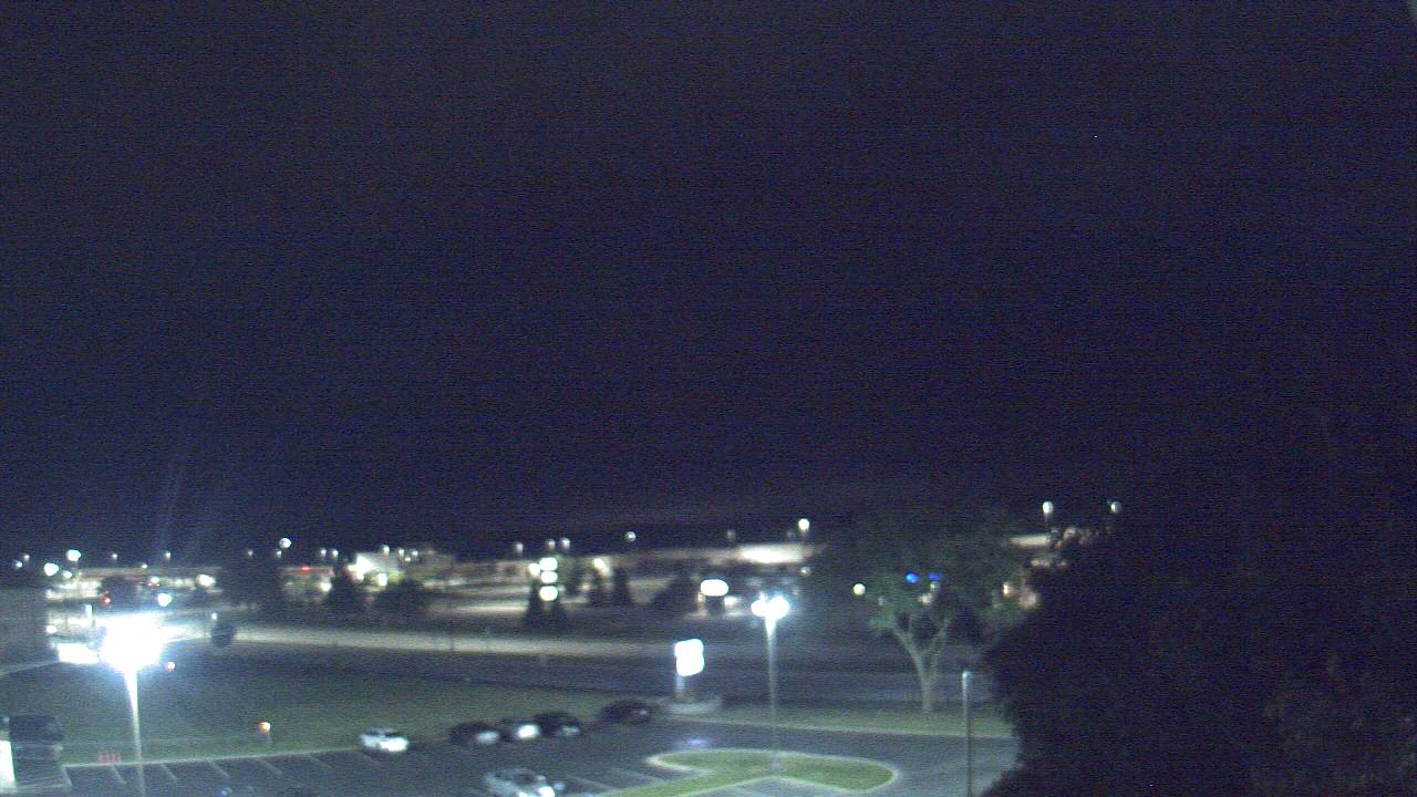 Thumbnail for current weather camera view from WITI-TV in Brown Deer, Wisconsin