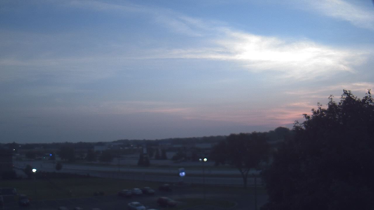 Thumbnail for current weather camera view from WITI-TV in Brown Deer, Wisconsin