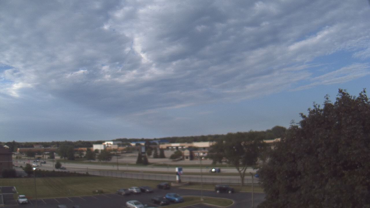 Thumbnail for current weather camera view from WITI-TV in Brown Deer, Wisconsin
