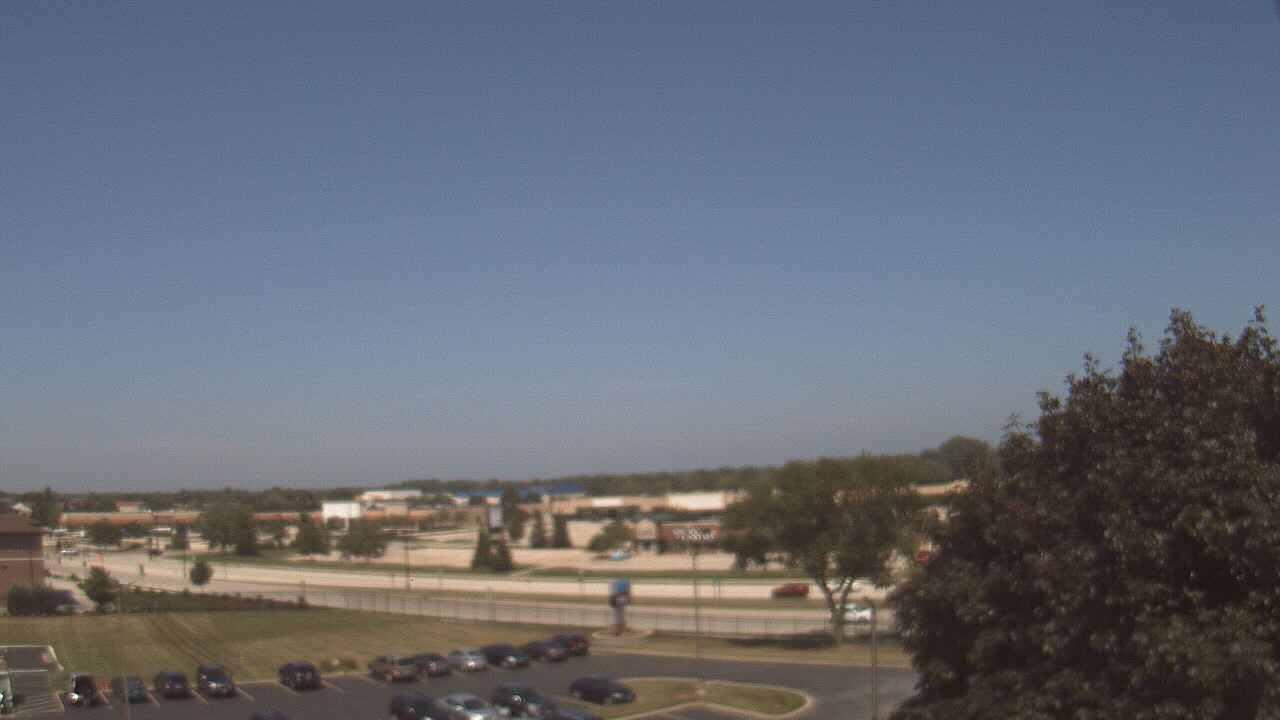 Thumbnail for current weather camera view from WITI-TV in Brown Deer, Wisconsin
