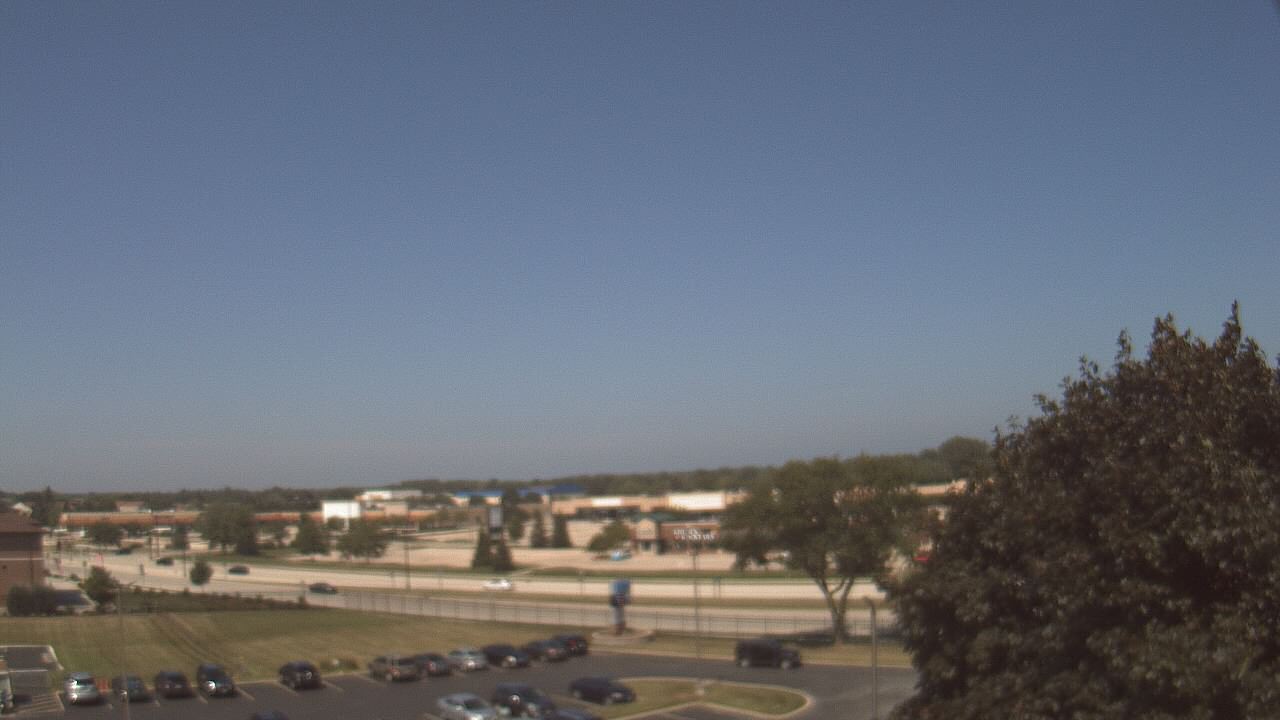 Thumbnail for current weather camera view from WITI-TV in Brown Deer, Wisconsin