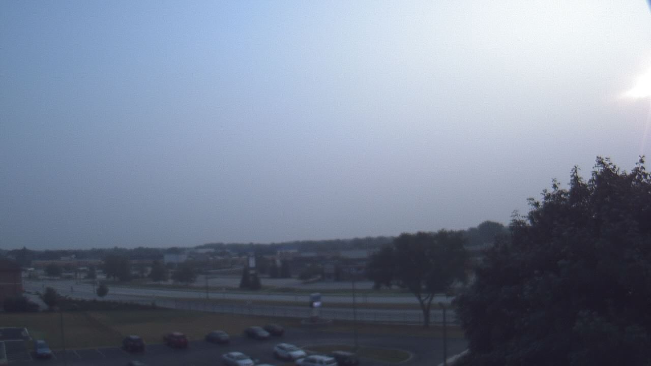Thumbnail for current weather camera view from WITI-TV in Brown Deer, Wisconsin