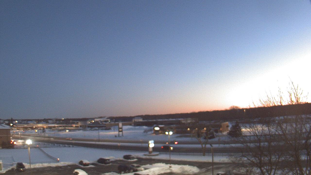 Thumbnail for current weather camera view from WITI-TV in Brown Deer, Wisconsin