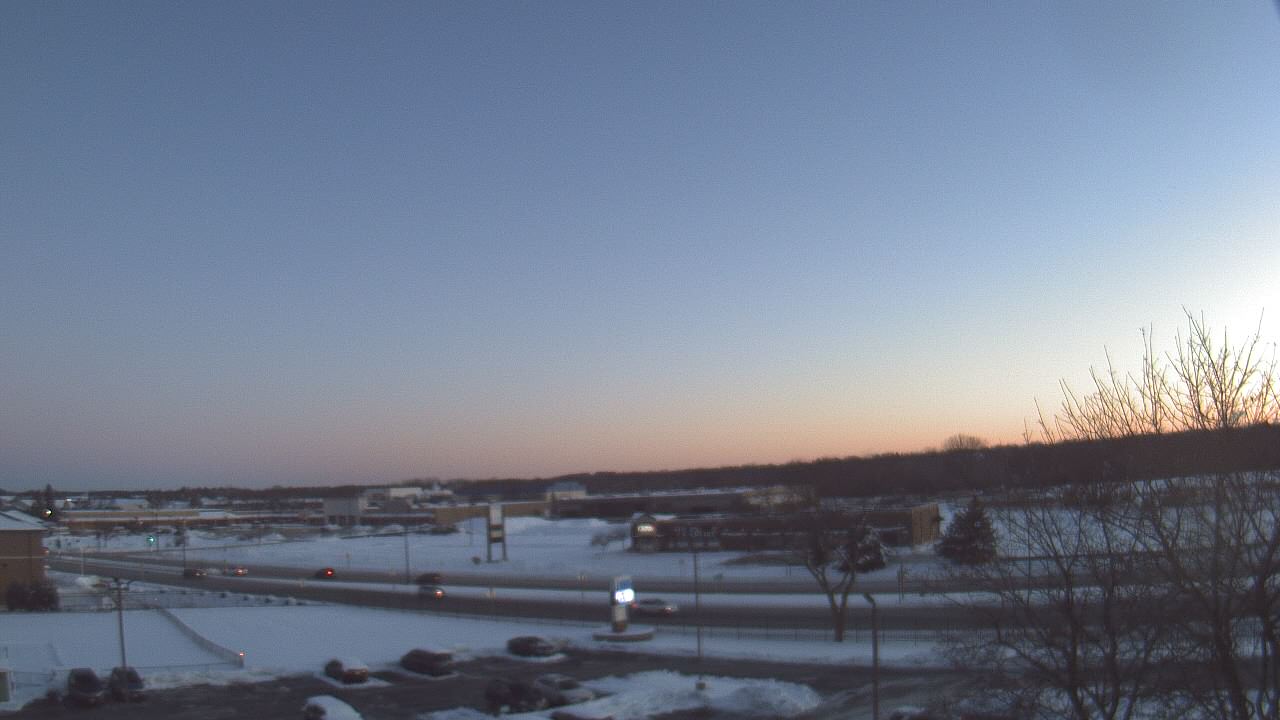 Thumbnail for current weather camera view from WITI-TV in Brown Deer, Wisconsin