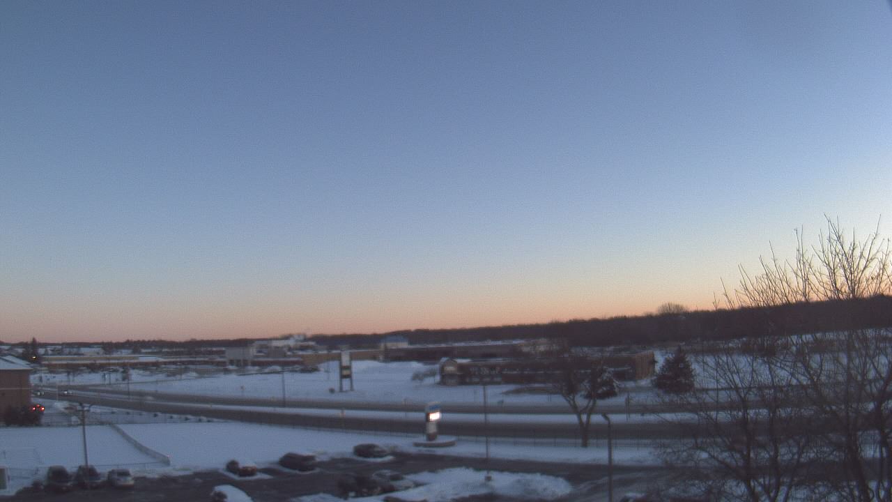 Thumbnail for current weather camera view from WITI-TV in Brown Deer, Wisconsin