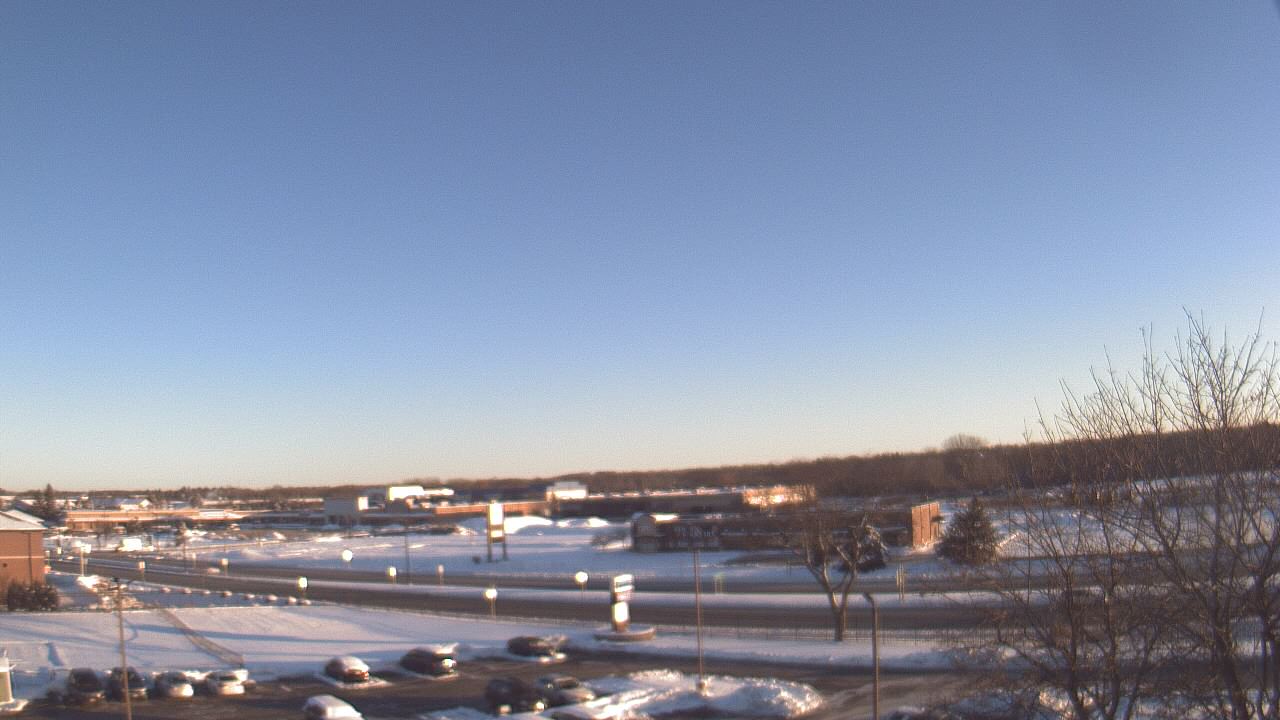 Thumbnail for current weather camera view from WITI-TV in Brown Deer, Wisconsin