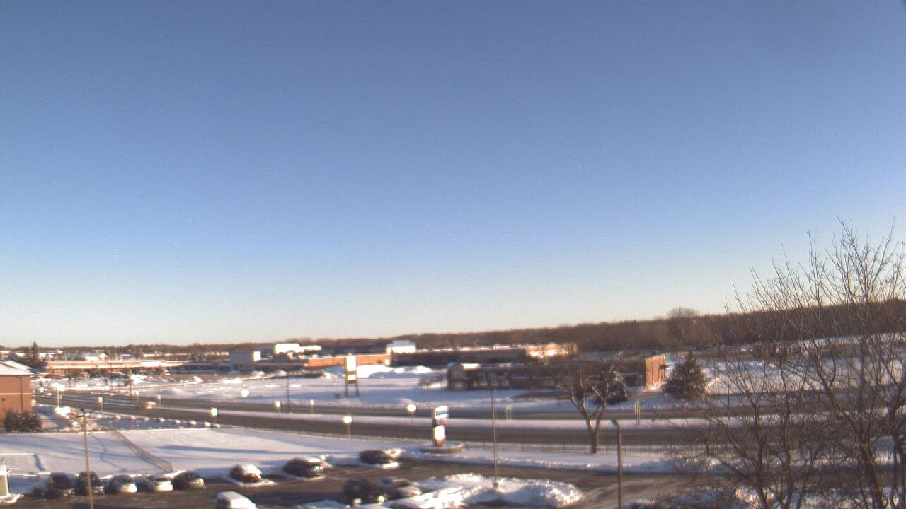 Thumbnail for current weather camera view from WITI-TV in Brown Deer, Wisconsin