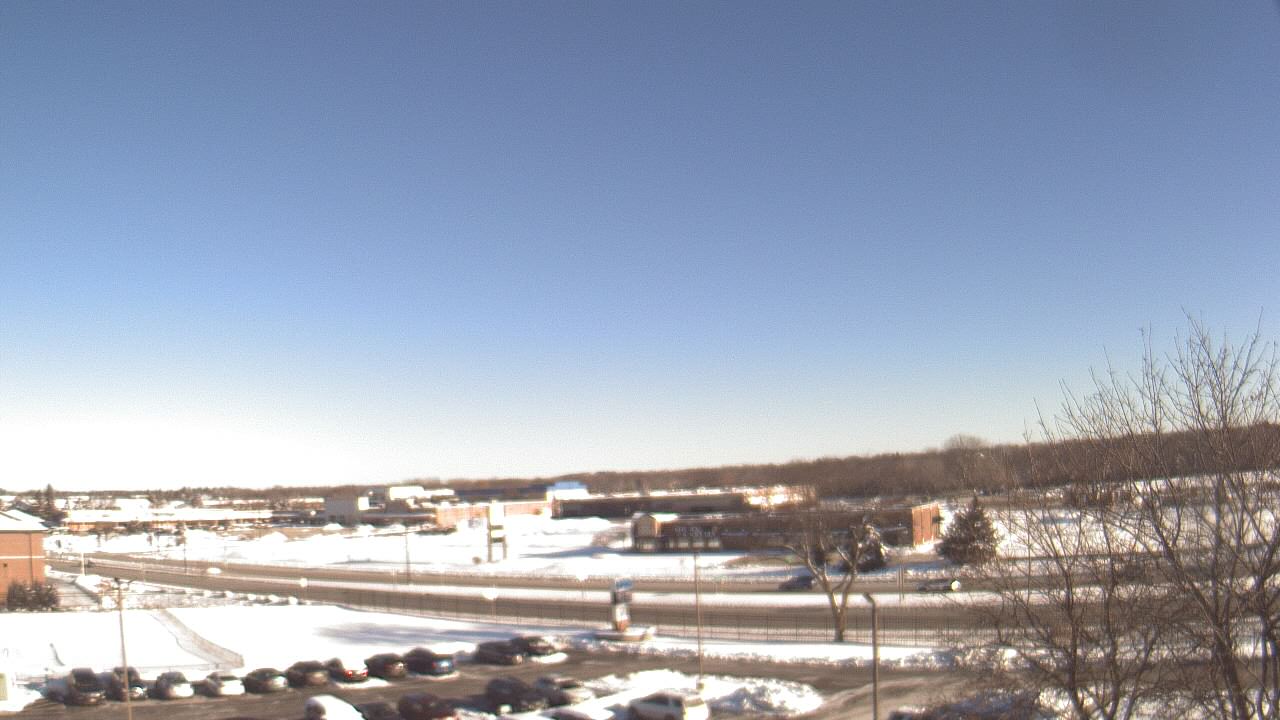 Thumbnail for current weather camera view from WITI-TV in Brown Deer, Wisconsin