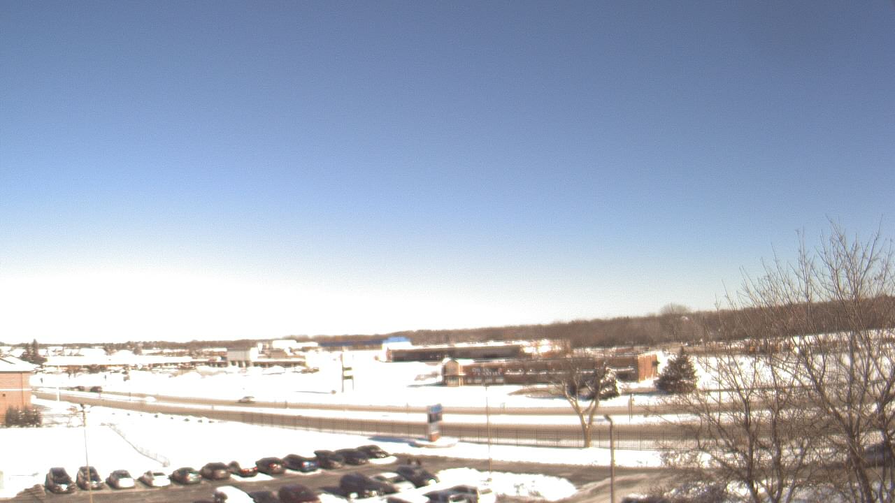 Thumbnail for current weather camera view from WITI-TV in Brown Deer, Wisconsin