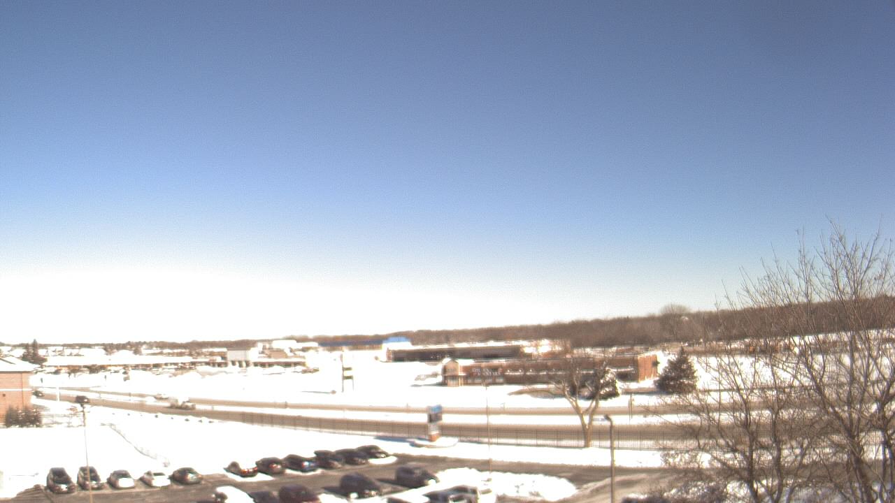 Thumbnail for current weather camera view from WITI-TV in Brown Deer, Wisconsin