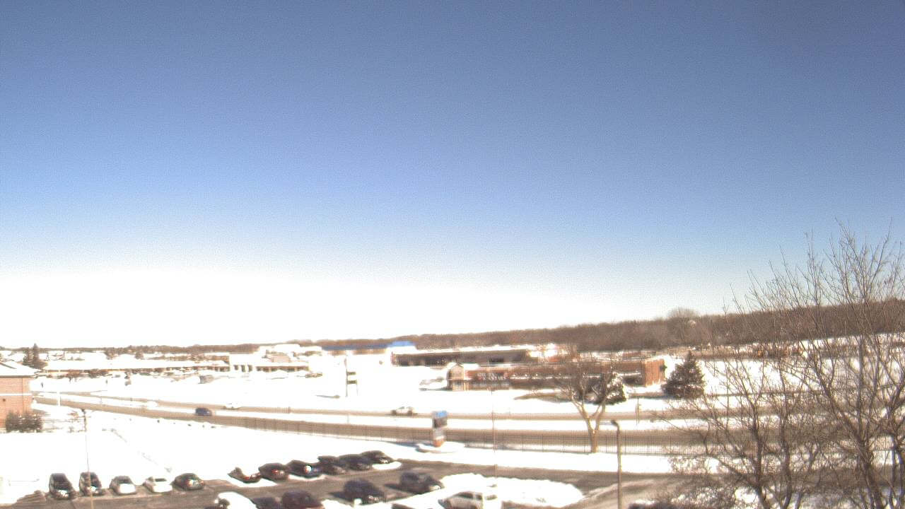 Thumbnail for current weather camera view from WITI-TV in Brown Deer, Wisconsin