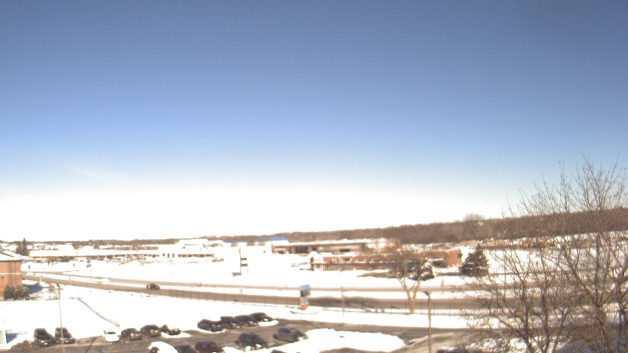 Thumbnail for current weather camera view from WITI-TV in Brown Deer, Wisconsin