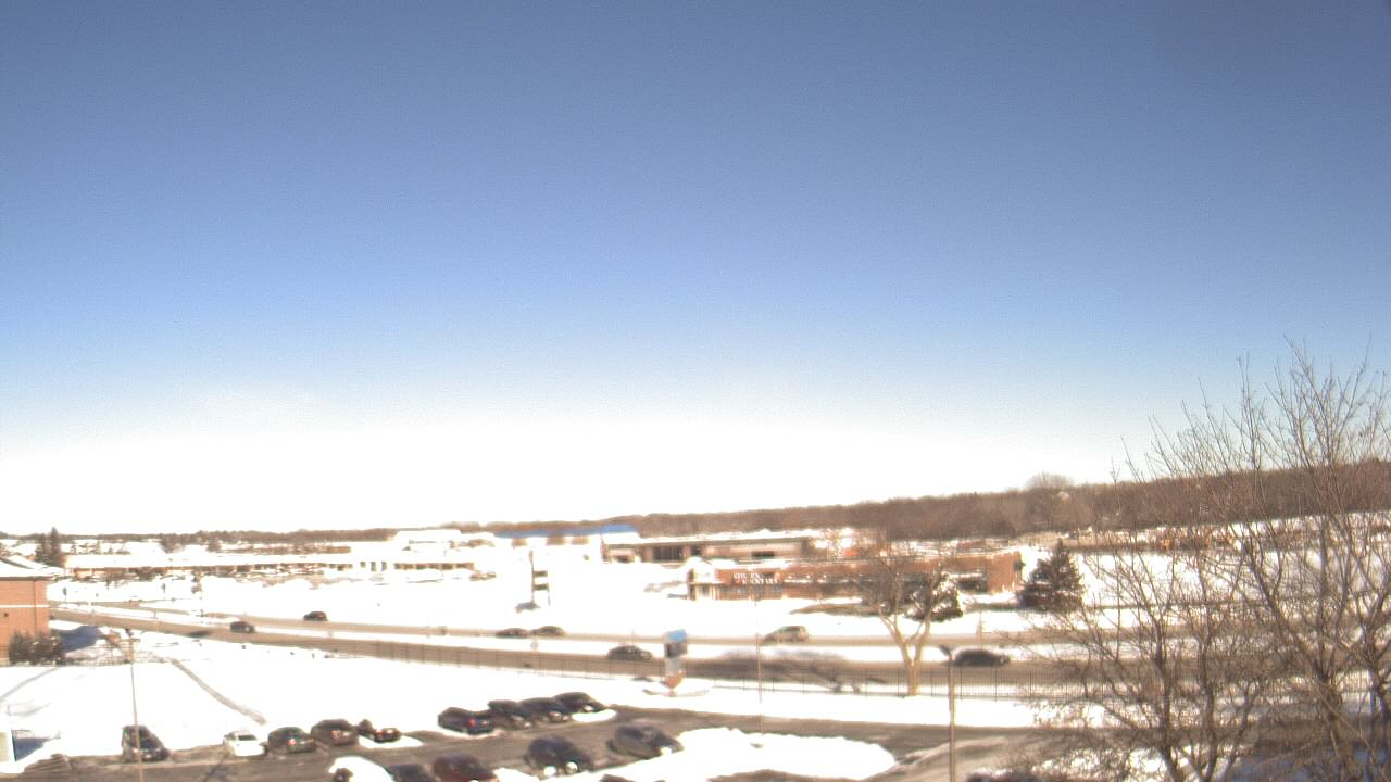 Thumbnail for current weather camera view from WITI-TV in Brown Deer, Wisconsin