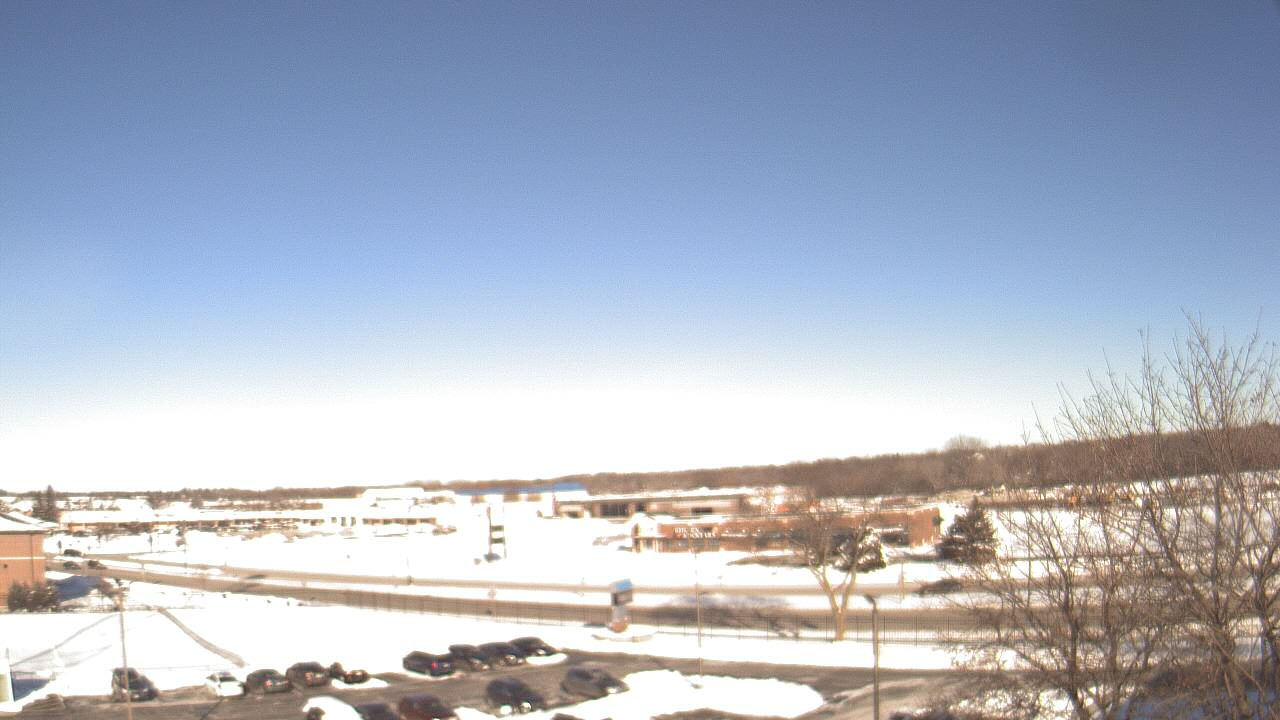 Thumbnail for current weather camera view from WITI-TV in Brown Deer, Wisconsin