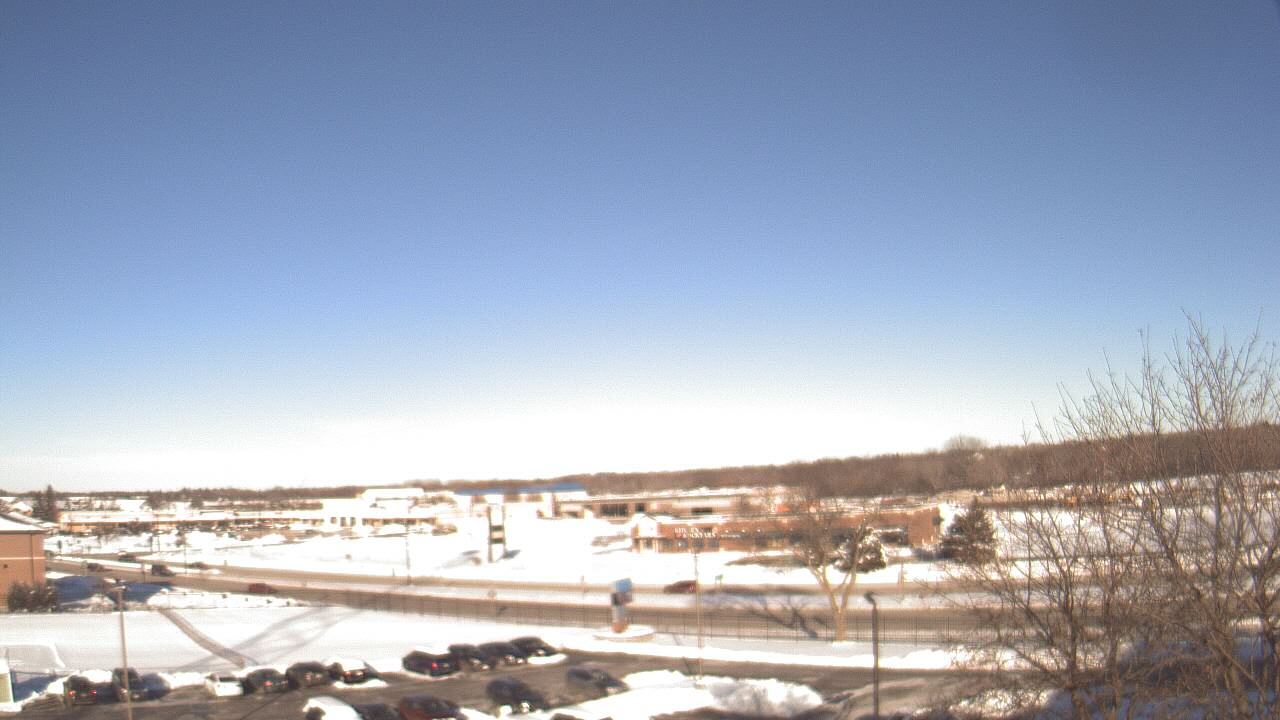 Thumbnail for current weather camera view from WITI-TV in Brown Deer, Wisconsin