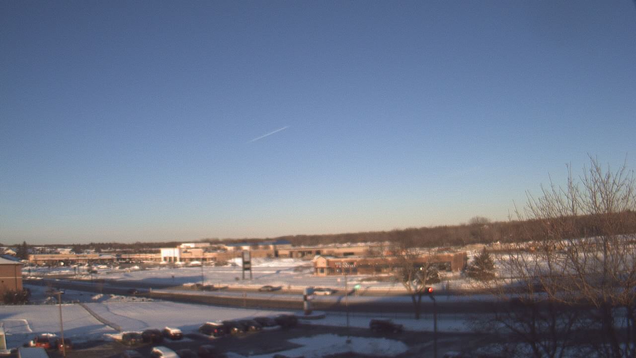 Thumbnail for current weather camera view from WITI-TV in Brown Deer, Wisconsin