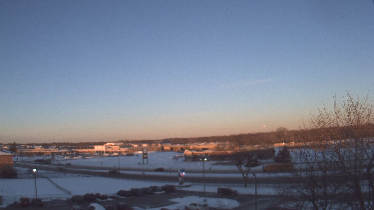 Thumbnail for current weather camera view from WITI-TV in Brown Deer, Wisconsin