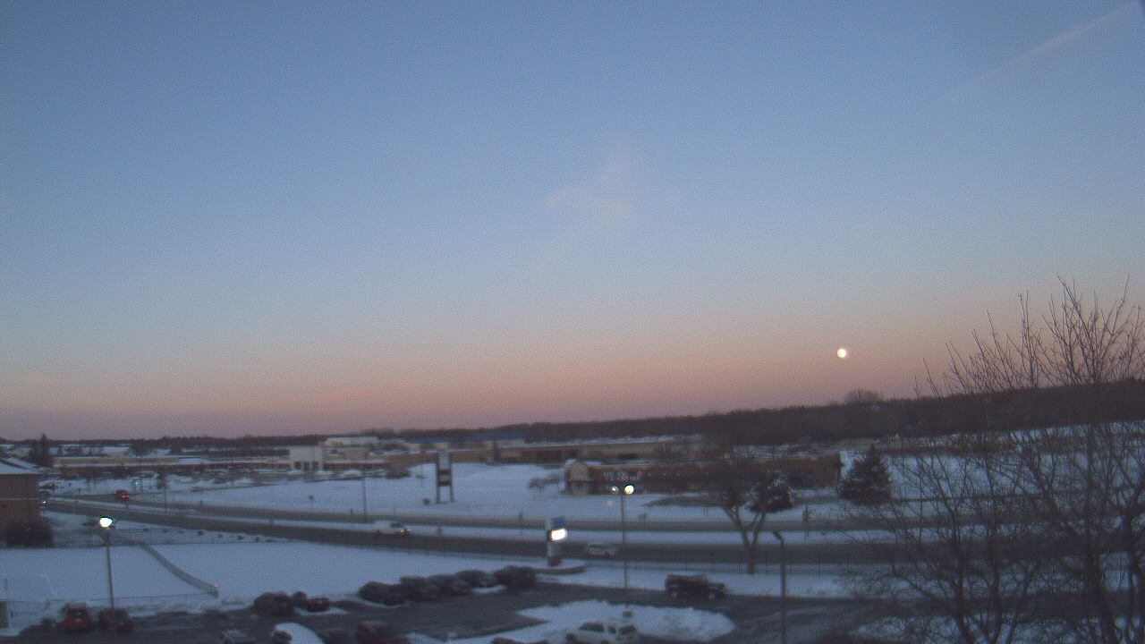 Thumbnail for current weather camera view from WITI-TV in Brown Deer, Wisconsin