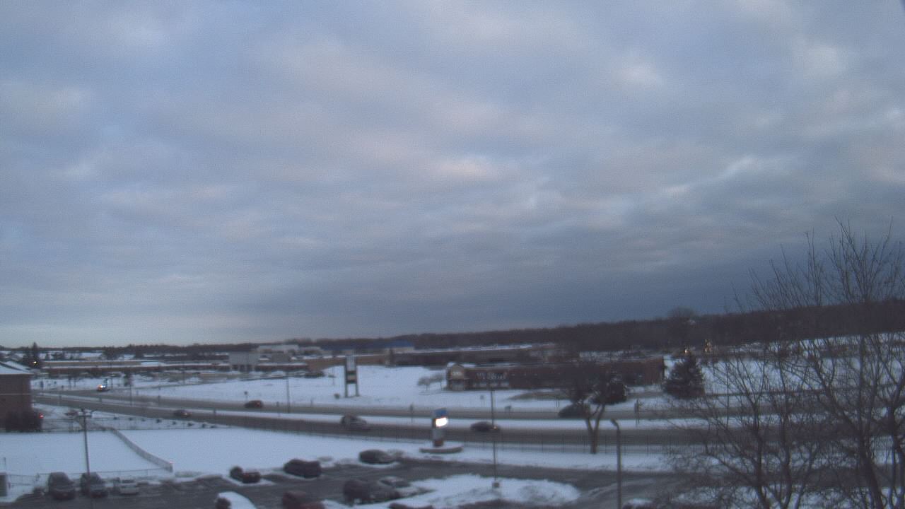 Thumbnail for current weather camera view from WITI-TV in Brown Deer, Wisconsin