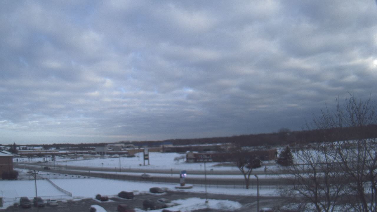 Thumbnail for current weather camera view from WITI-TV in Brown Deer, Wisconsin