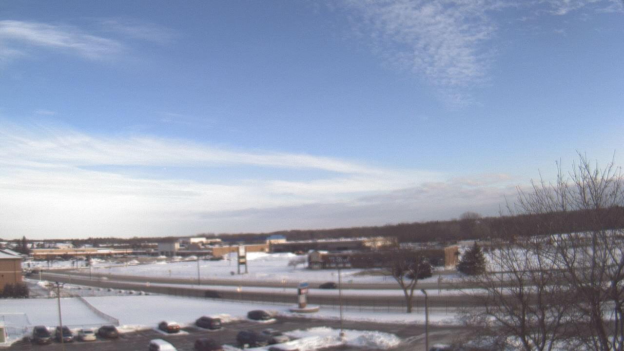 Thumbnail for current weather camera view from WITI-TV in Brown Deer, Wisconsin