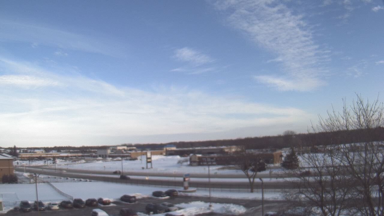 Thumbnail for current weather camera view from WITI-TV in Brown Deer, Wisconsin
