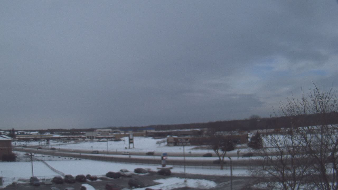 Thumbnail for current weather camera view from WITI-TV in Brown Deer, Wisconsin