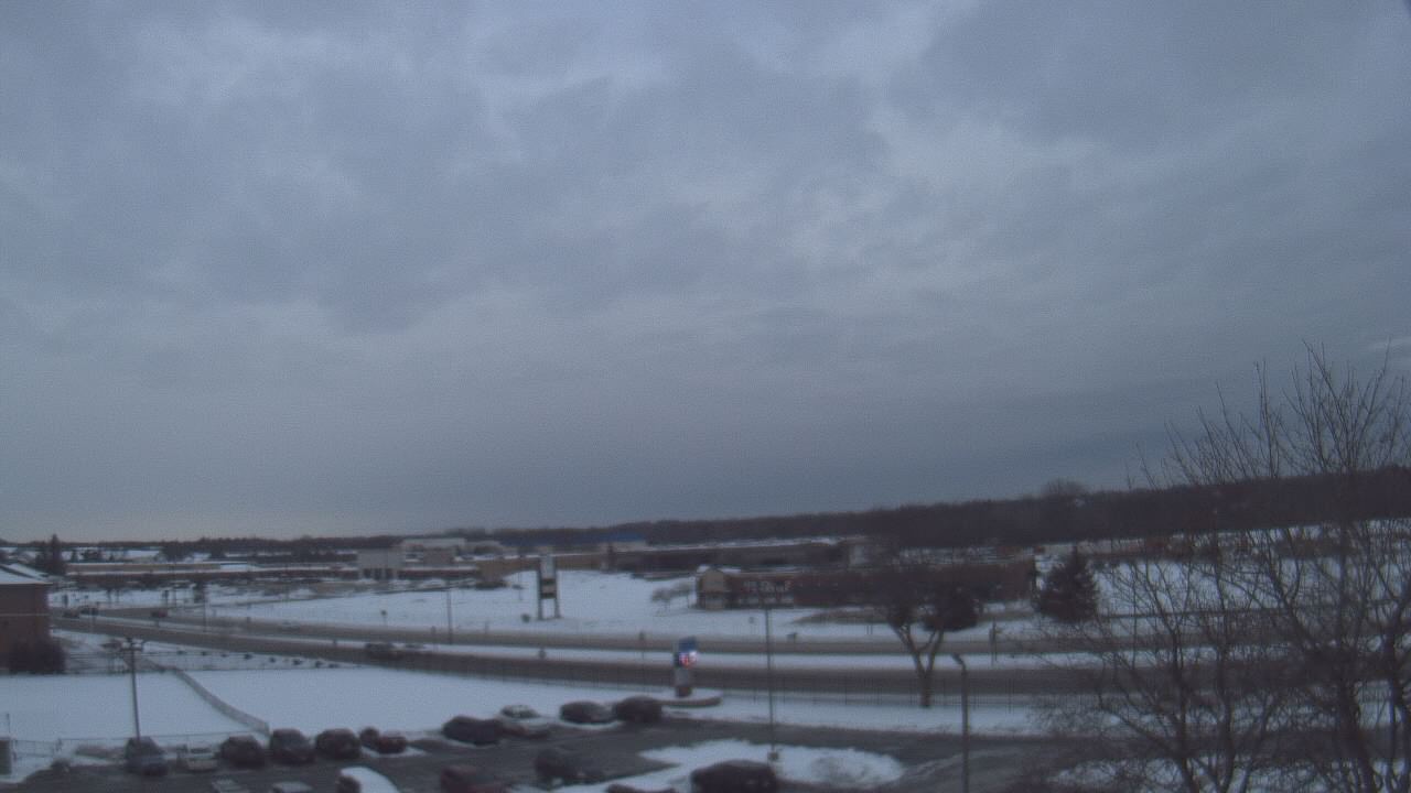 Thumbnail for current weather camera view from WITI-TV in Brown Deer, Wisconsin