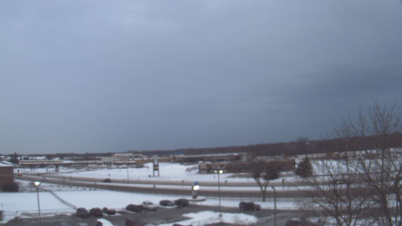 Thumbnail for current weather camera view from WITI-TV in Brown Deer, Wisconsin