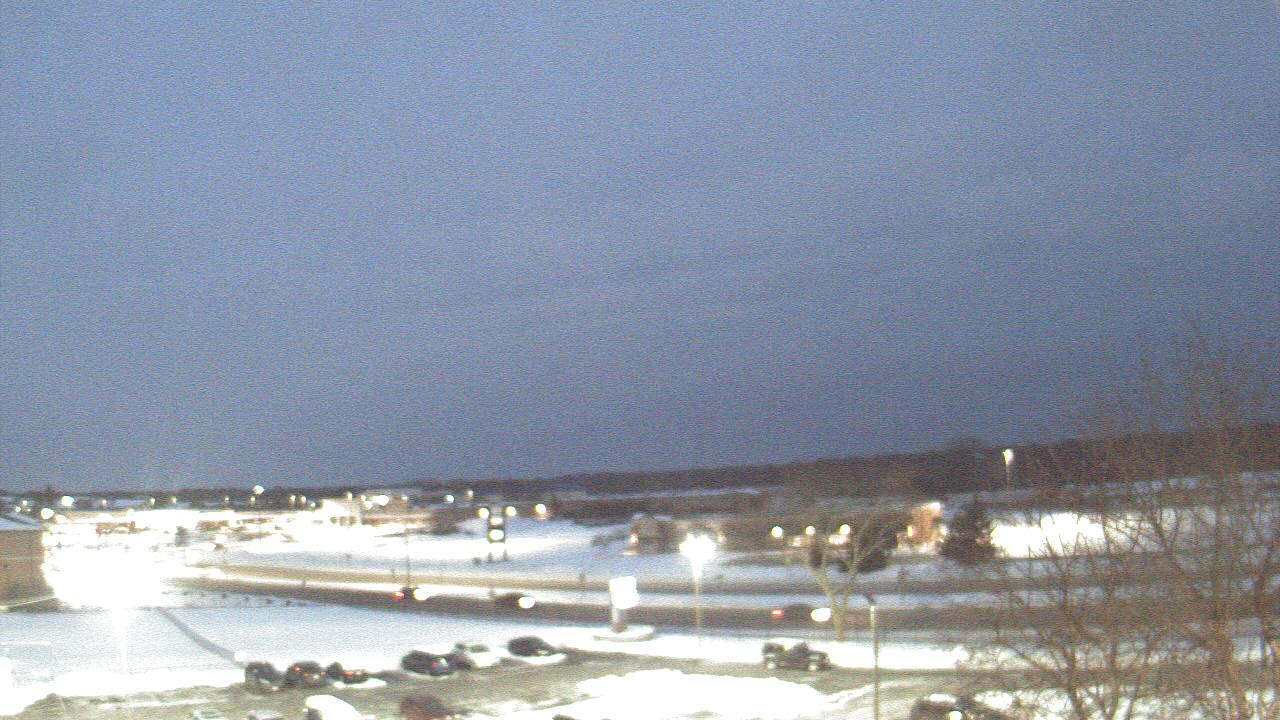 Thumbnail for current weather camera view from WITI-TV in Brown Deer, Wisconsin