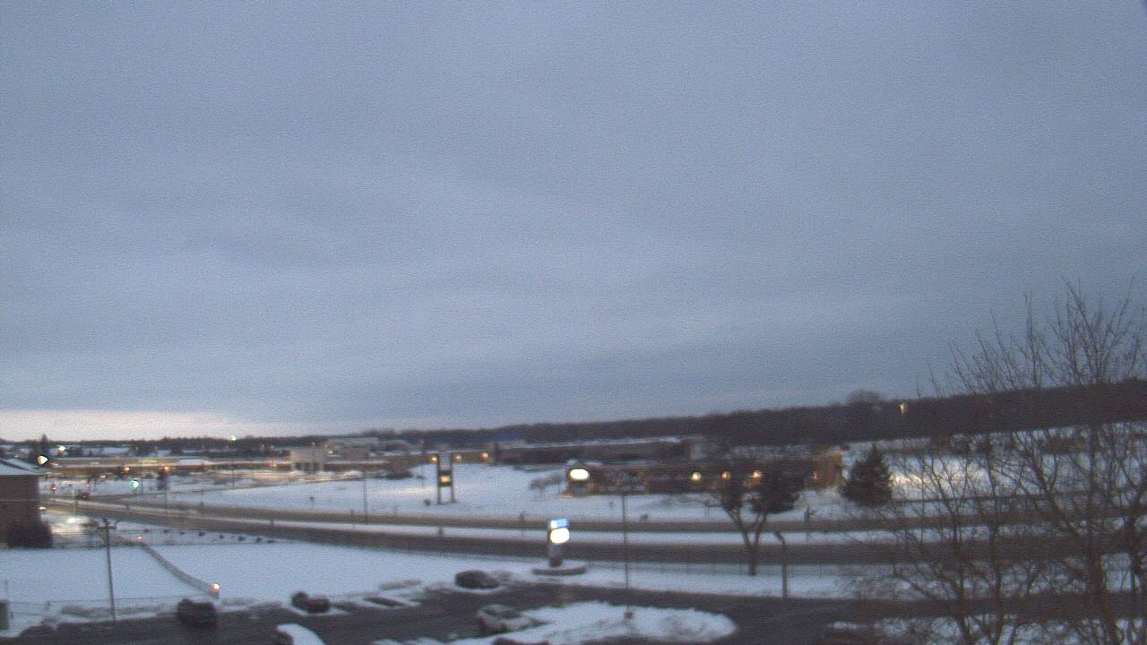 Thumbnail for current weather camera view from WITI-TV in Brown Deer, Wisconsin