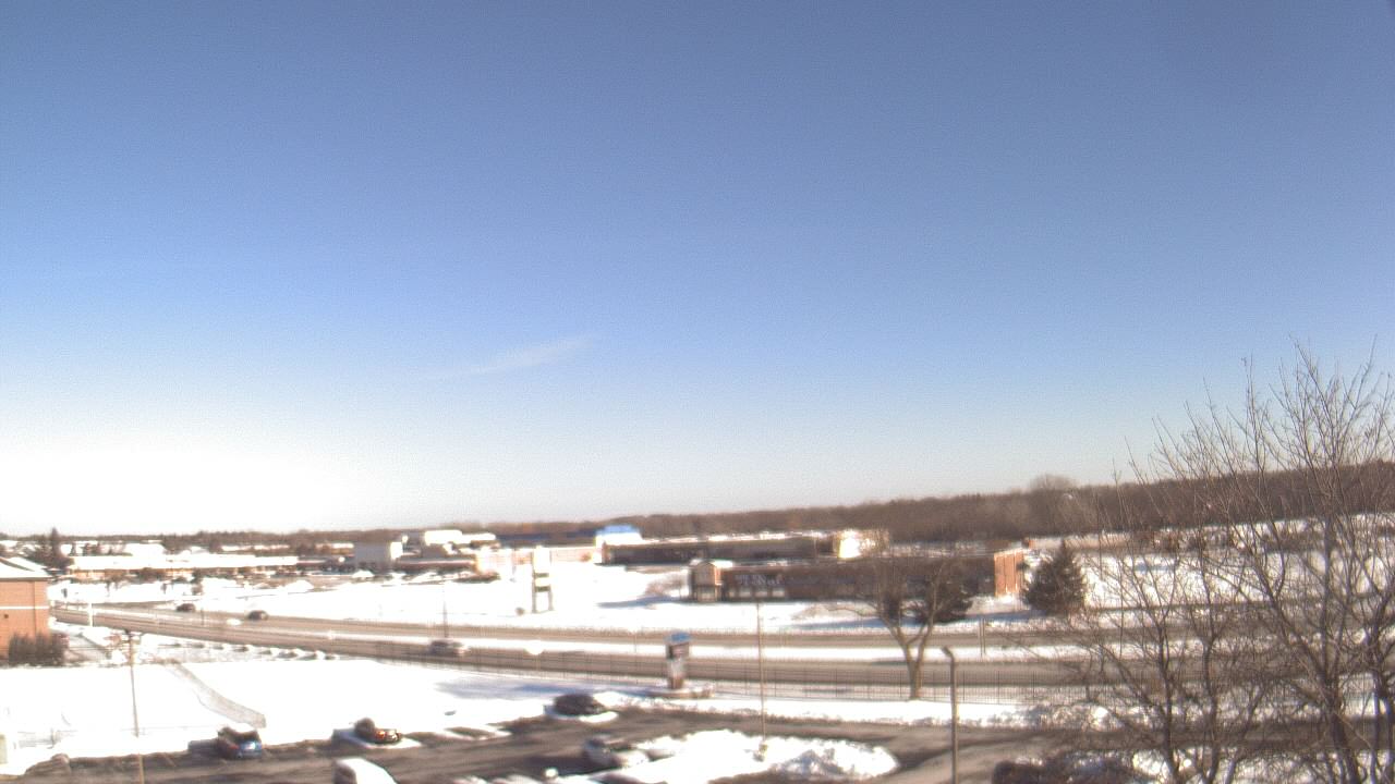 Thumbnail for current weather camera view from WITI-TV in Brown Deer, Wisconsin