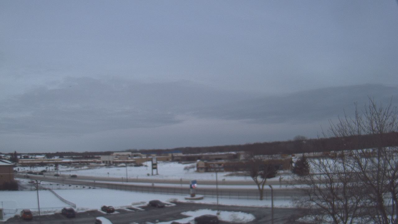 Thumbnail for current weather camera view from WITI-TV in Brown Deer, Wisconsin