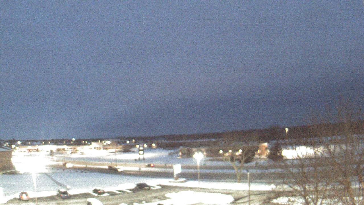 Thumbnail for current weather camera view from WITI-TV in Brown Deer, Wisconsin