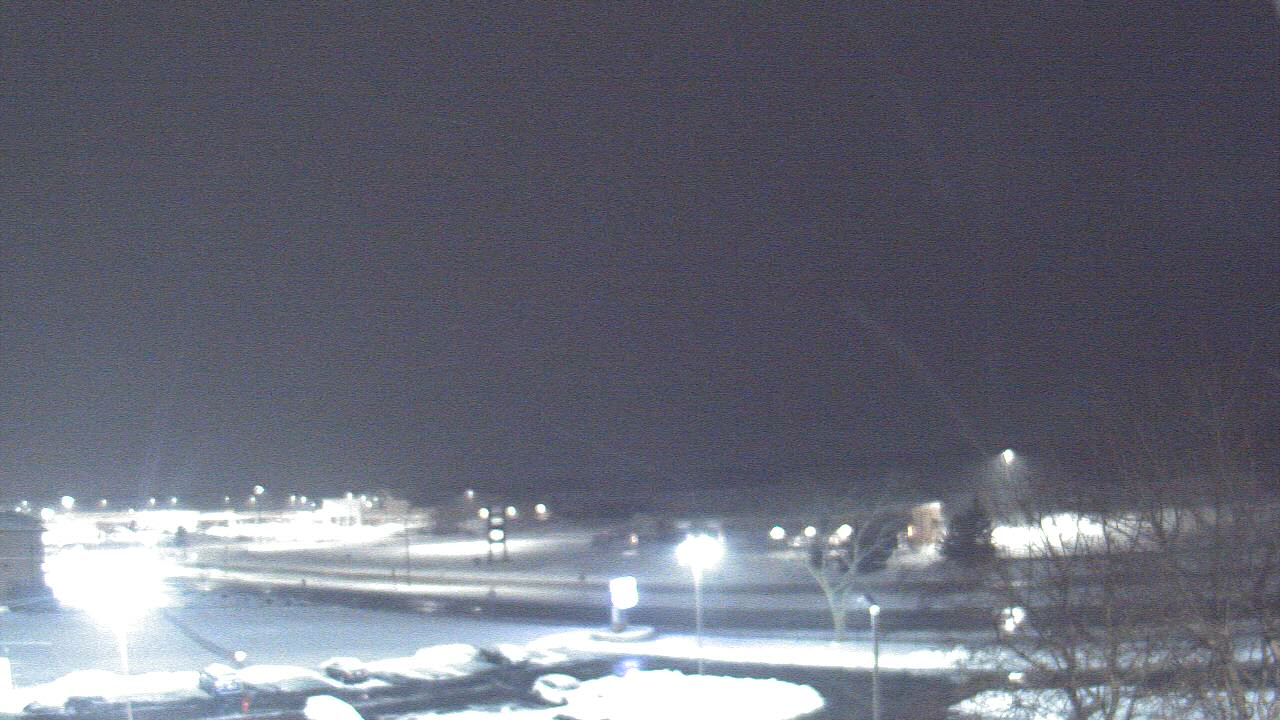 Thumbnail for current weather camera view from WITI-TV in Brown Deer, Wisconsin