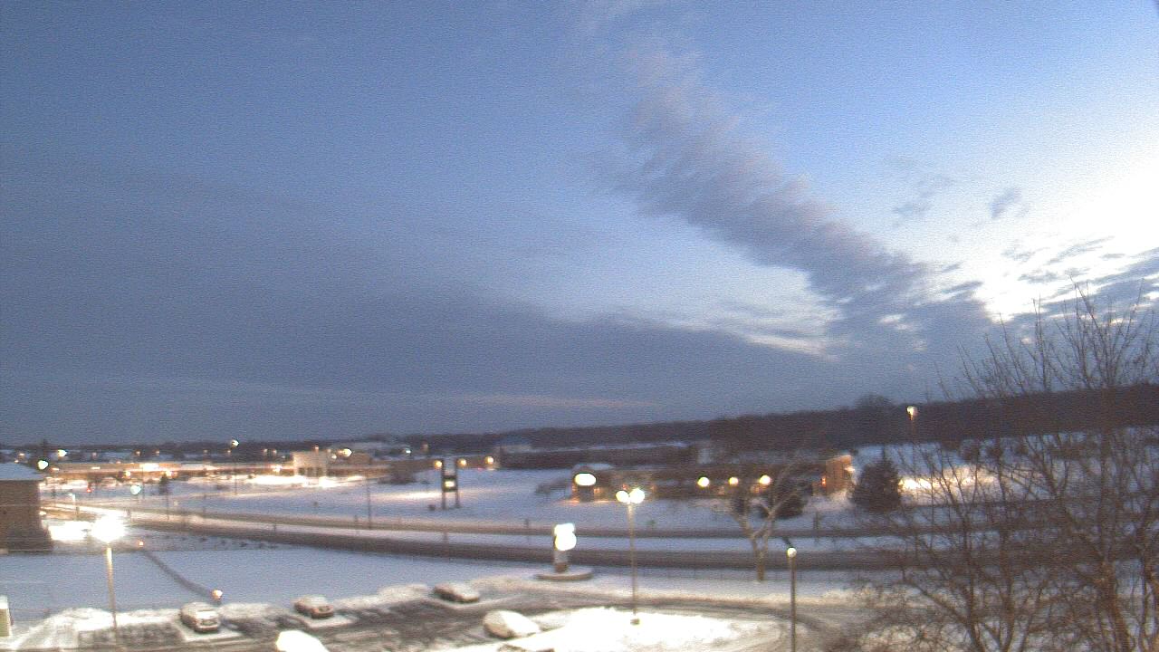Thumbnail for current weather camera view from WITI-TV in Brown Deer, Wisconsin