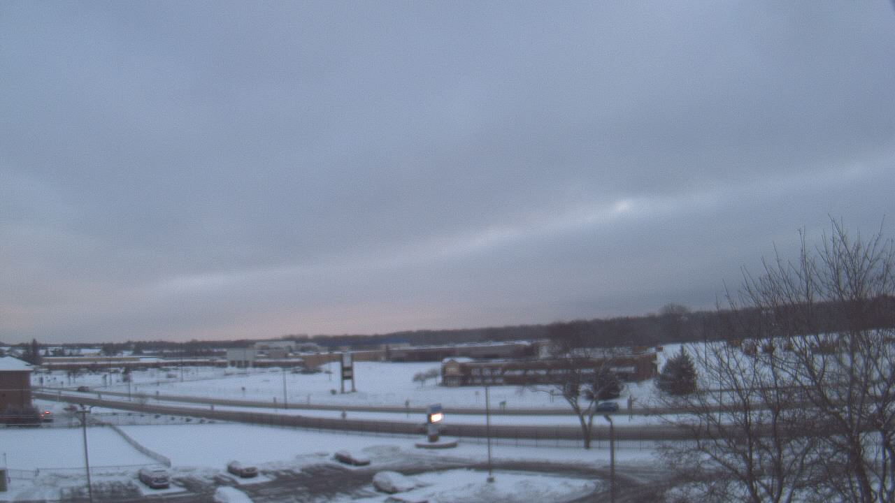 Thumbnail for current weather camera view from WITI-TV in Brown Deer, Wisconsin